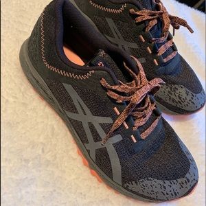 ASICS running sneaker size 8.5